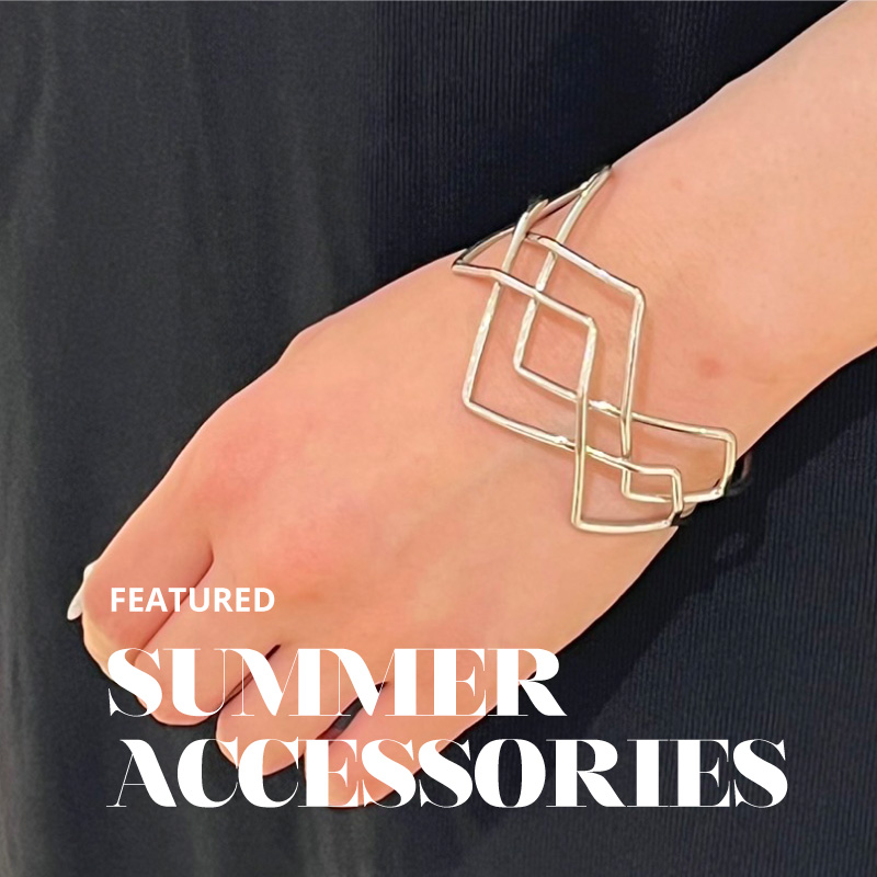 FEATURED ACCESSORIES